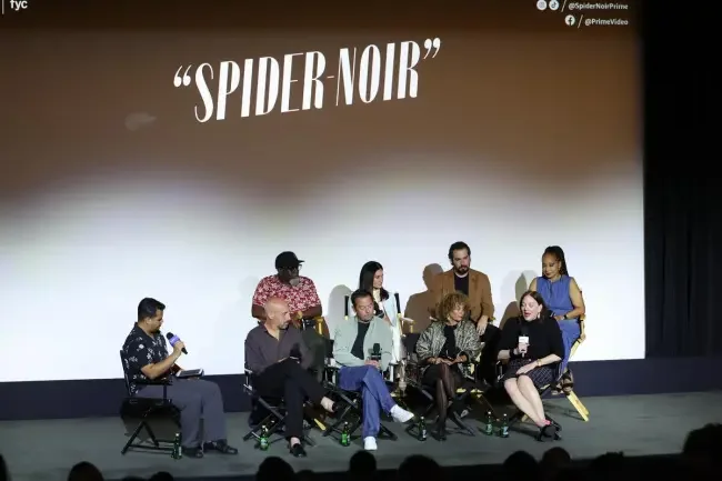 Команда виробництва ‘Spider-Noir’ черпала натхнення як з коміксів, так і з фільмів Хамфрі Богарта (і знала, коли відступити від обох) — Дивіться