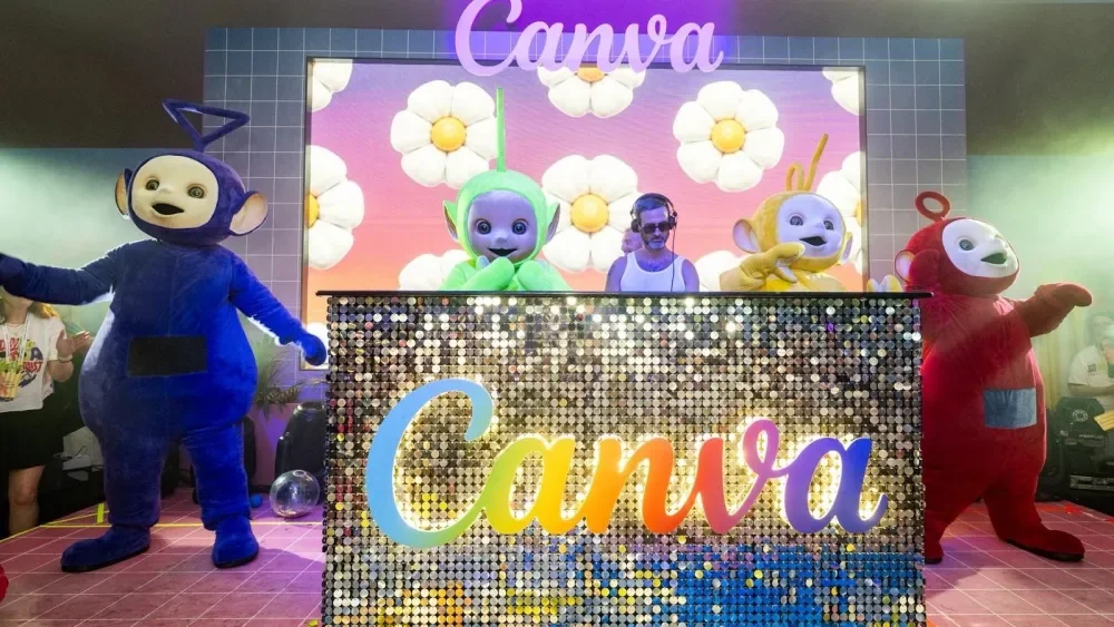 ТелеТубіси танцюють за права ЛГБТК+ на вечірці Pride на пляжі Canva під час Cannes Lions