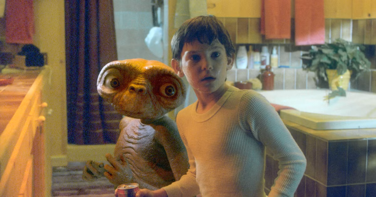 Стівен Спілберг підтверджує, чи зустрічався Елліот з E.T. у нових канонічних деталях