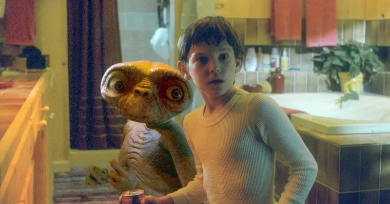 Стівен Спілберг підтверджує, чи зустрічався Елліот з E.T. у нових канонічних деталях